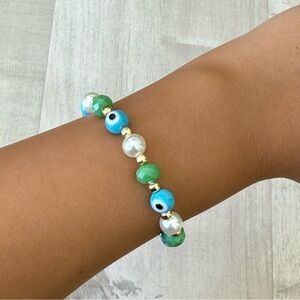 Elegant Beaded Bracelet with Blue and Green Accents